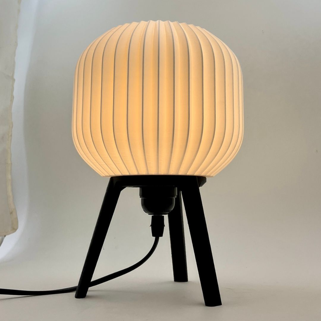 LUMO Desk Lamp – Modern Light for Home & Office