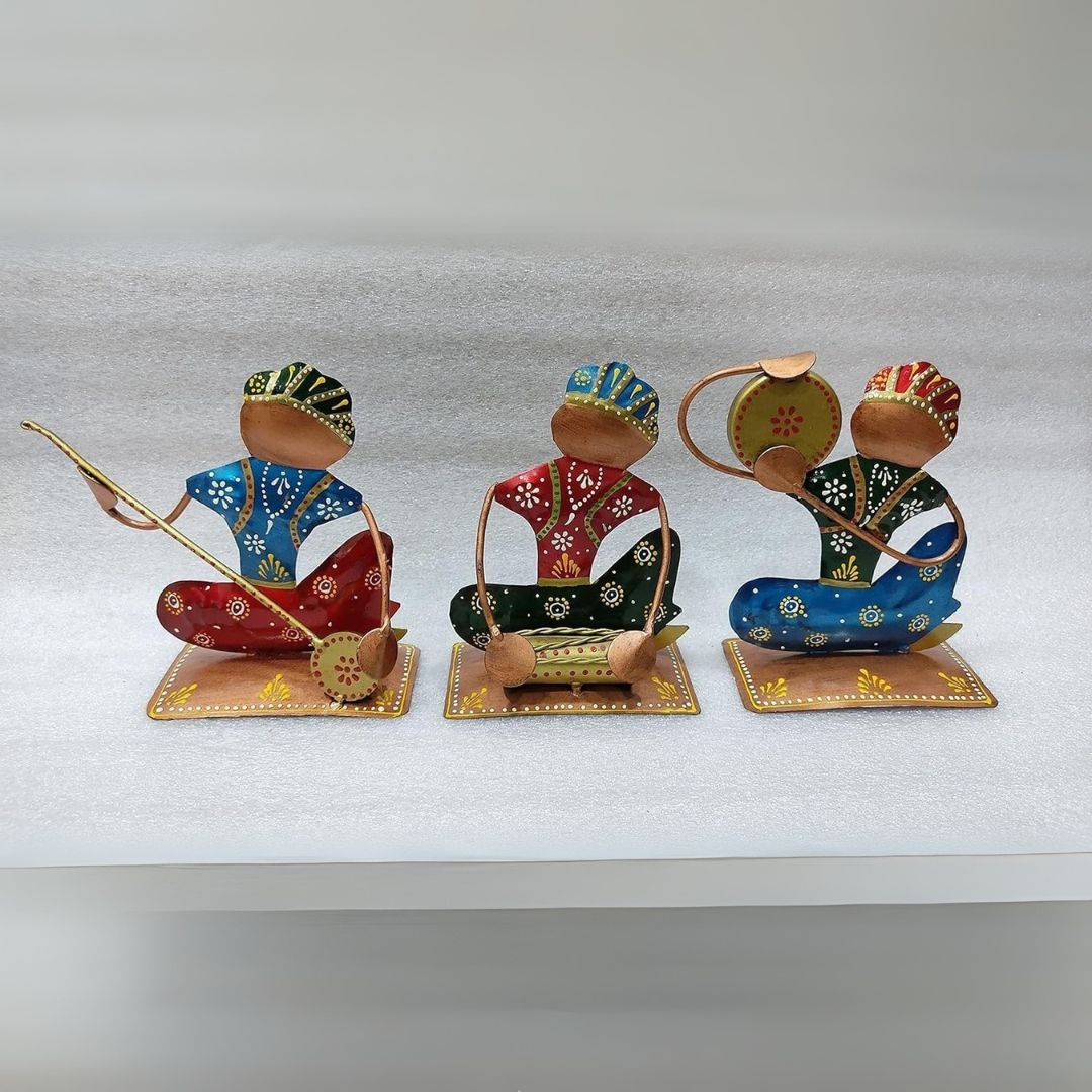 Mini Iron Sitting Musicians with Stand Home & Office Gift