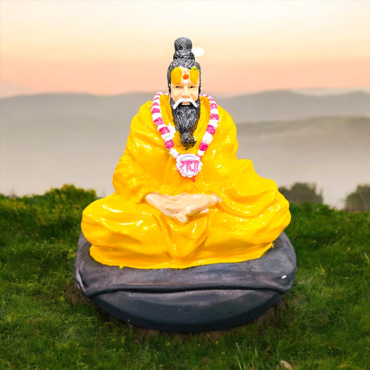 Premanand Ji Maharaj Idol Polyresin Table Decor