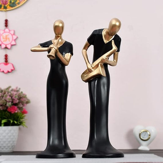 Elegant Lady Musician Playing Saxophone & Clarinet