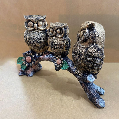 Owl family showpiece