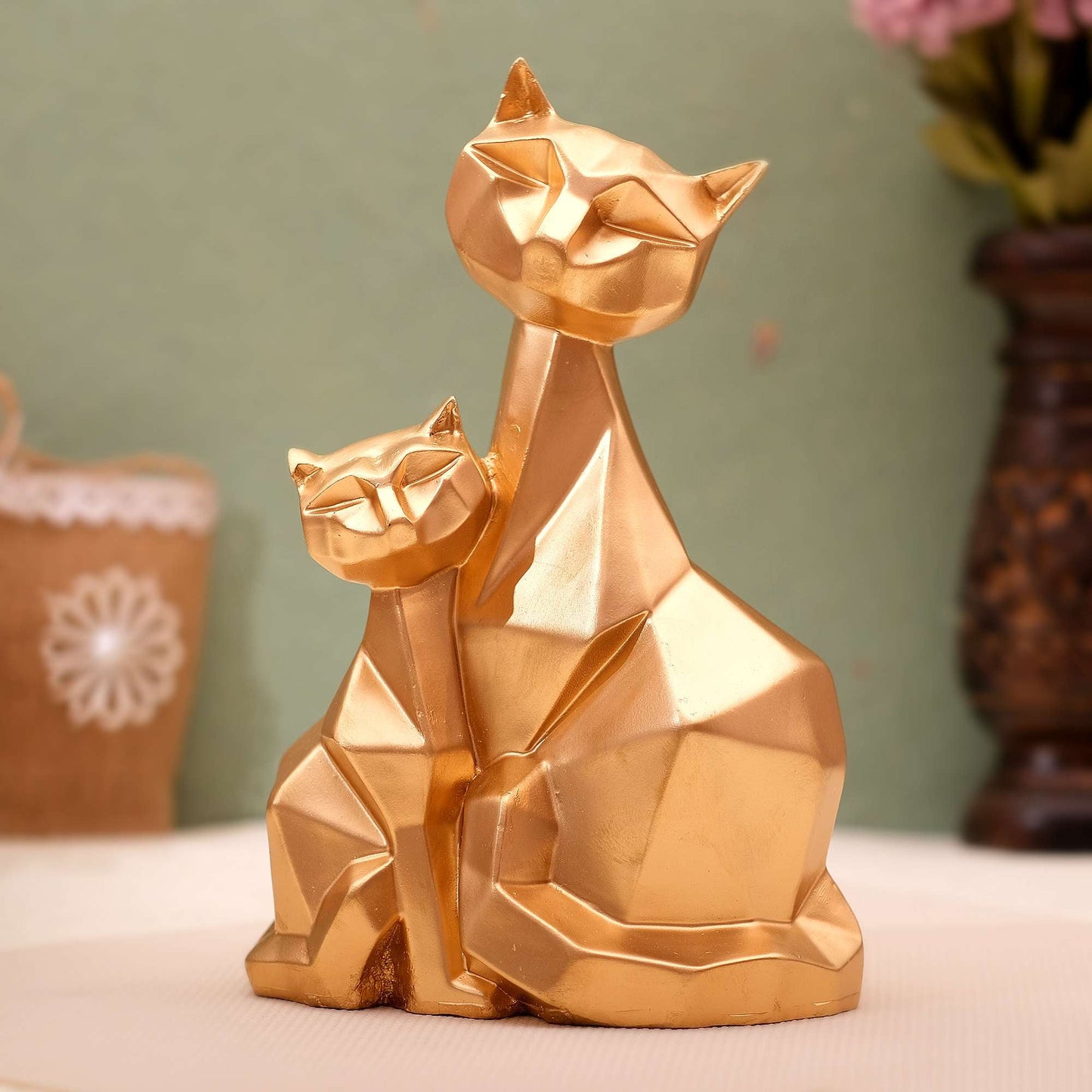 Handcrafted Cat Family Decorative Sculpture